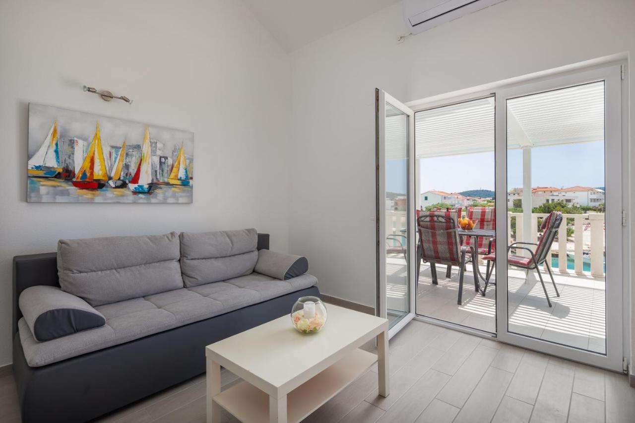 Vila Blanka Apartments Rogoznica  Kültér fotó