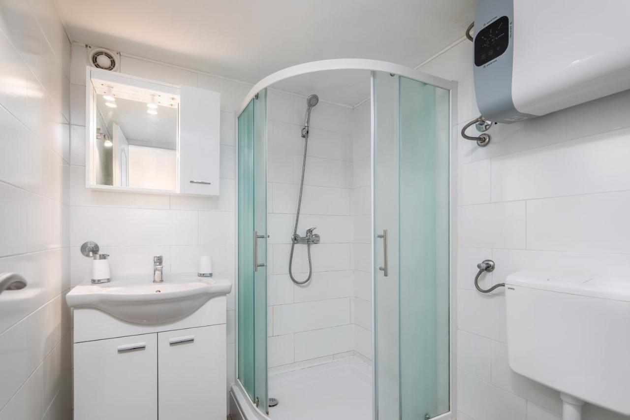 Vila Blanka Apartments Rogoznica  Kültér fotó