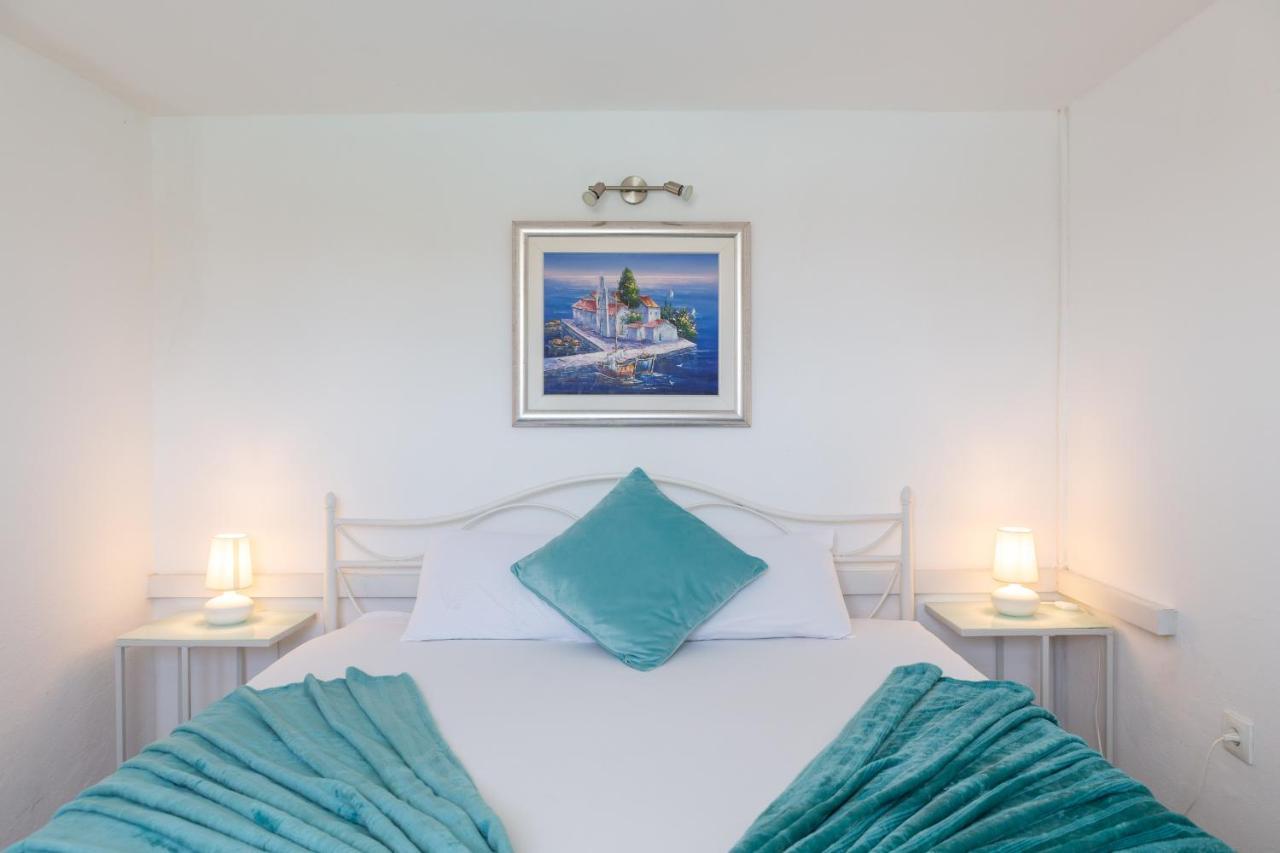 Vila Blanka Apartments Rogoznica  Kültér fotó